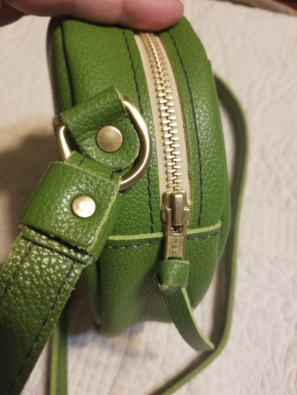 PORTLAND LEATHER GOODS MANTIS green Pebbled Small Circle Crossbody Bag - Picture 5 of 6